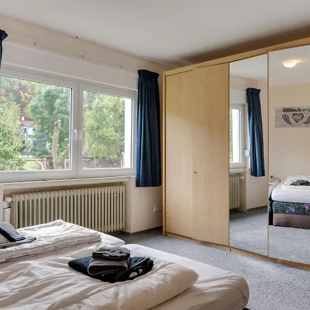 Spacious Near Forest In Апартаменты *